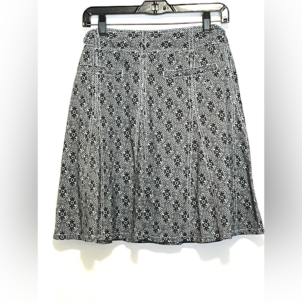 Athleta A-Line Skort Black & White Size 8 - Picture 3 of 13